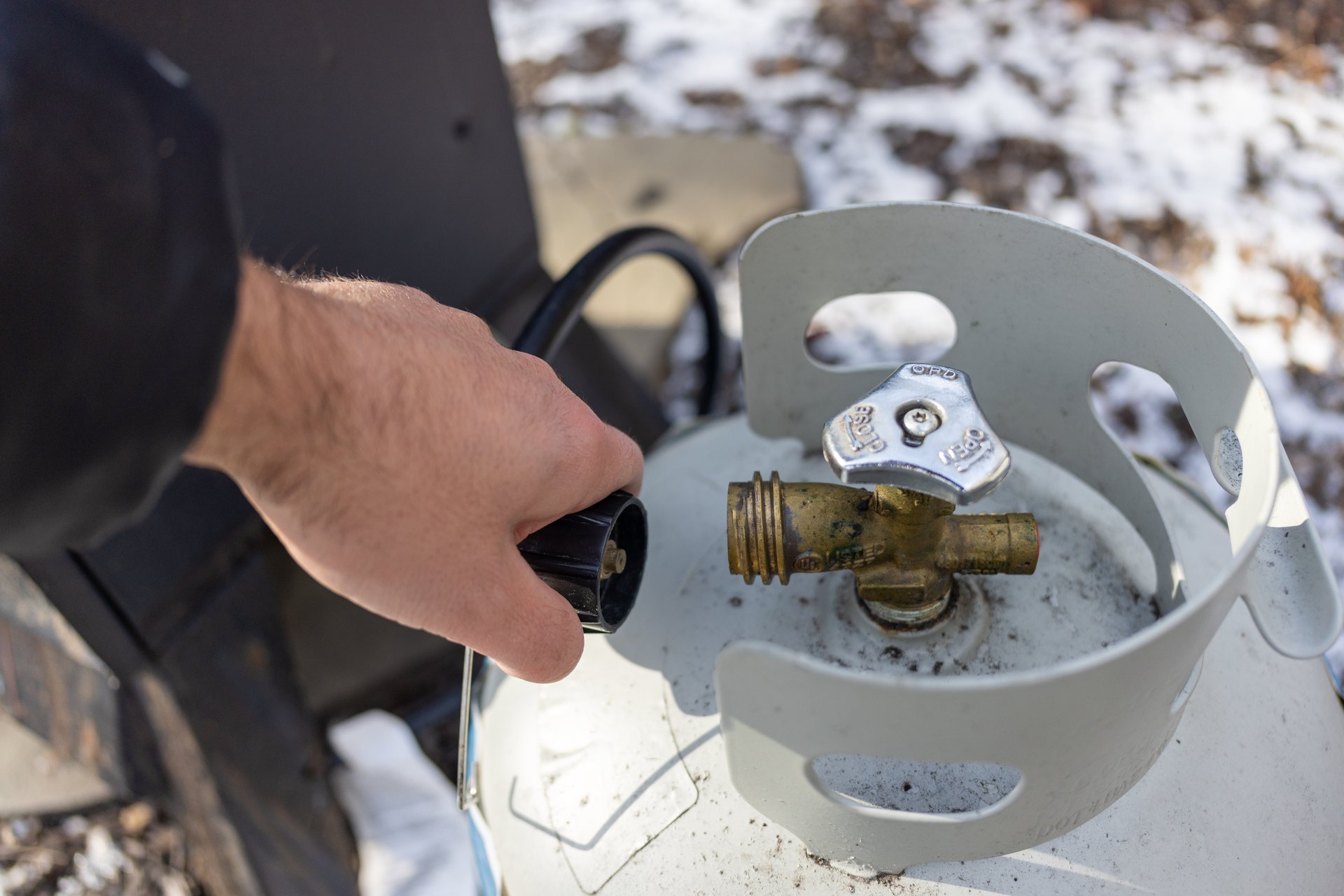 Propane tank setup
